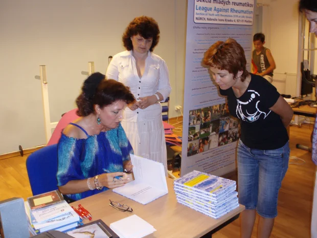 Autogramiáda pre členov Ligy proti reumatizmu