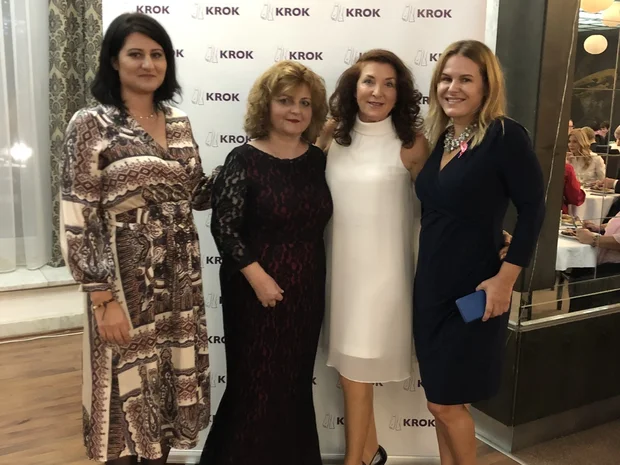 Udelenie novinárskej ceny KROK- vľavo s prezidentkou PhDr. Jankou Dobšovičovou-Černákovou